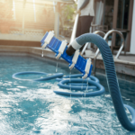 Poolpflege: so reinigen Sie das Wasser